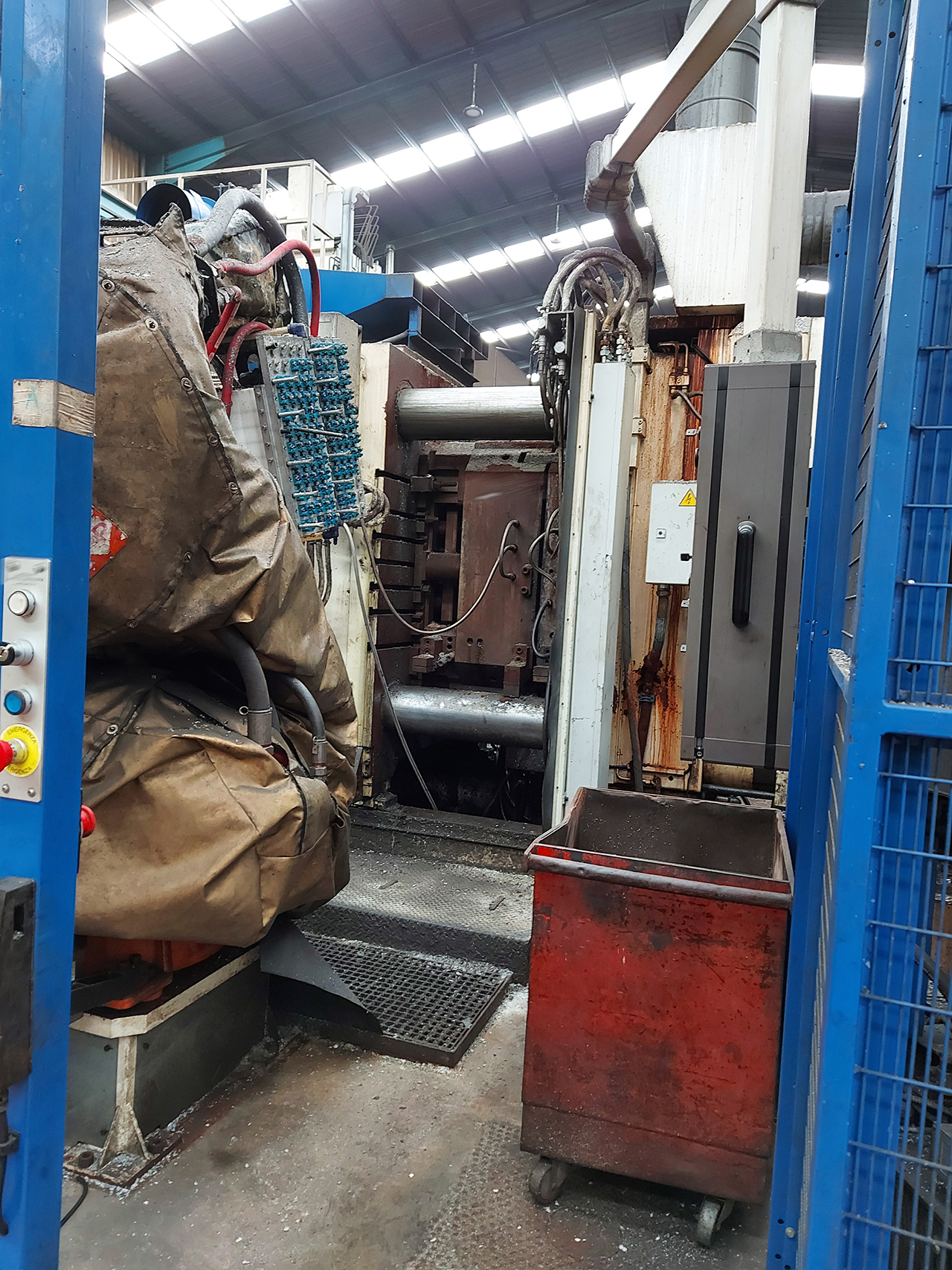 Idra-OL-1900-S-cold-chamber-die-casting-machine-KK1587-p3 Idra OL 1900 S hidegkamrás öntőgép KK1587, használt