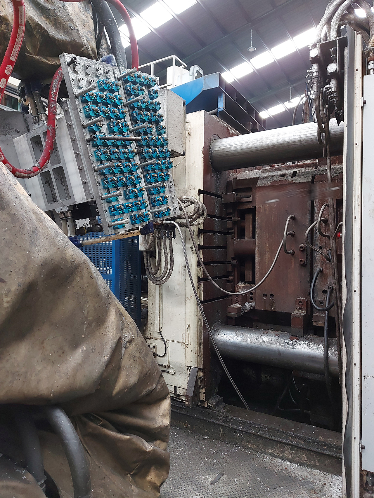 Idra-OL-1900-S-cold-chamber-die-casting-machine-KK1587-p4 Idra OL 1900 S hidegkamrás öntőgép KK1587, használt