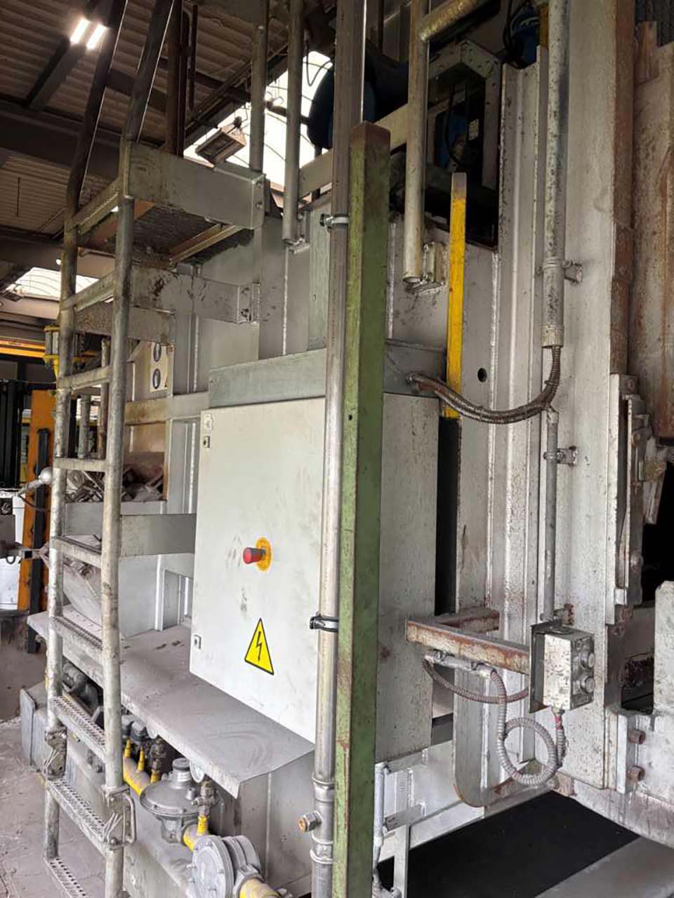 StrikoWestofen MH II-T 3000/2000 G-eg Plus+ olvasztó- és tartókemence O1843, használt StrikoWestofen MH II-T 3000/2000 G-eg Plus+ olvasztó- és tartókemence O1843, használt